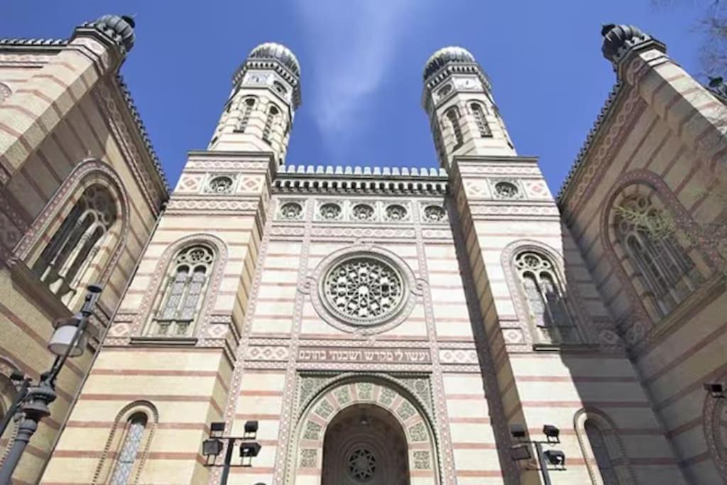 Peppy Home Of Harmony Budapest Esterno foto